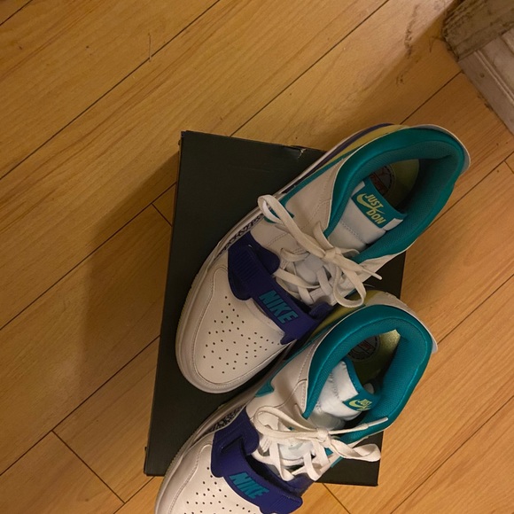 size 12 air Jordans - Picture 2 of 3